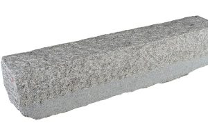 Graniittinen reunakivi